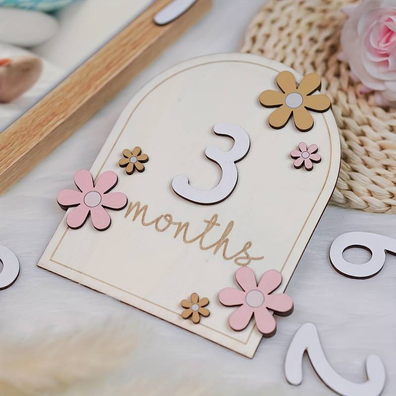 cartes mensuelles en bois pour bébé