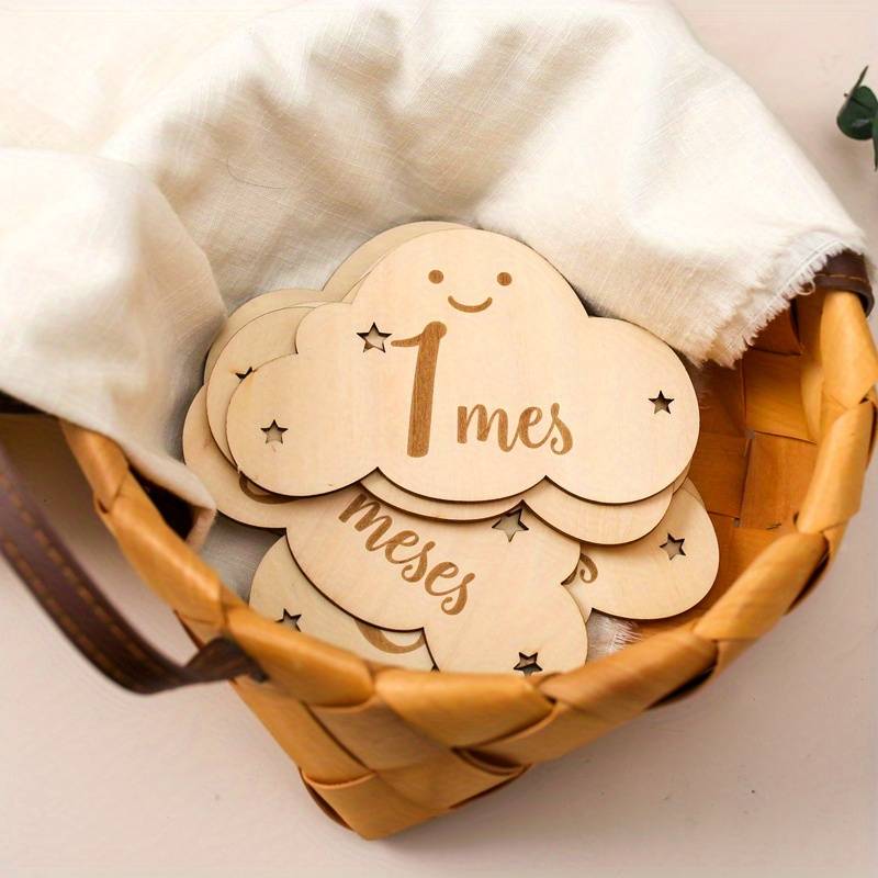 cartes mensuelles en bois pour bébé