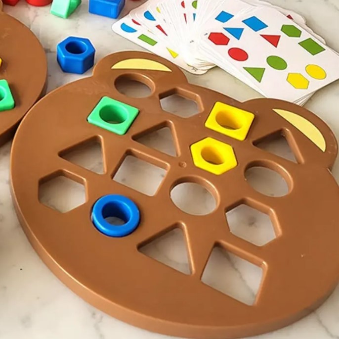 Jeu d'Association de Formes et de Couleurs