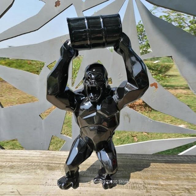 statut king kong avec tonneau noir
